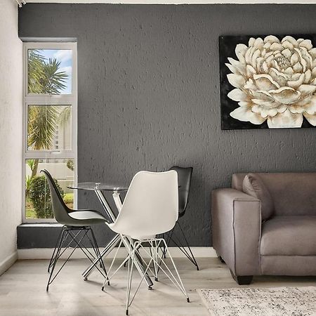 Marley On Katherine Apartamento Joanesburgo Exterior foto